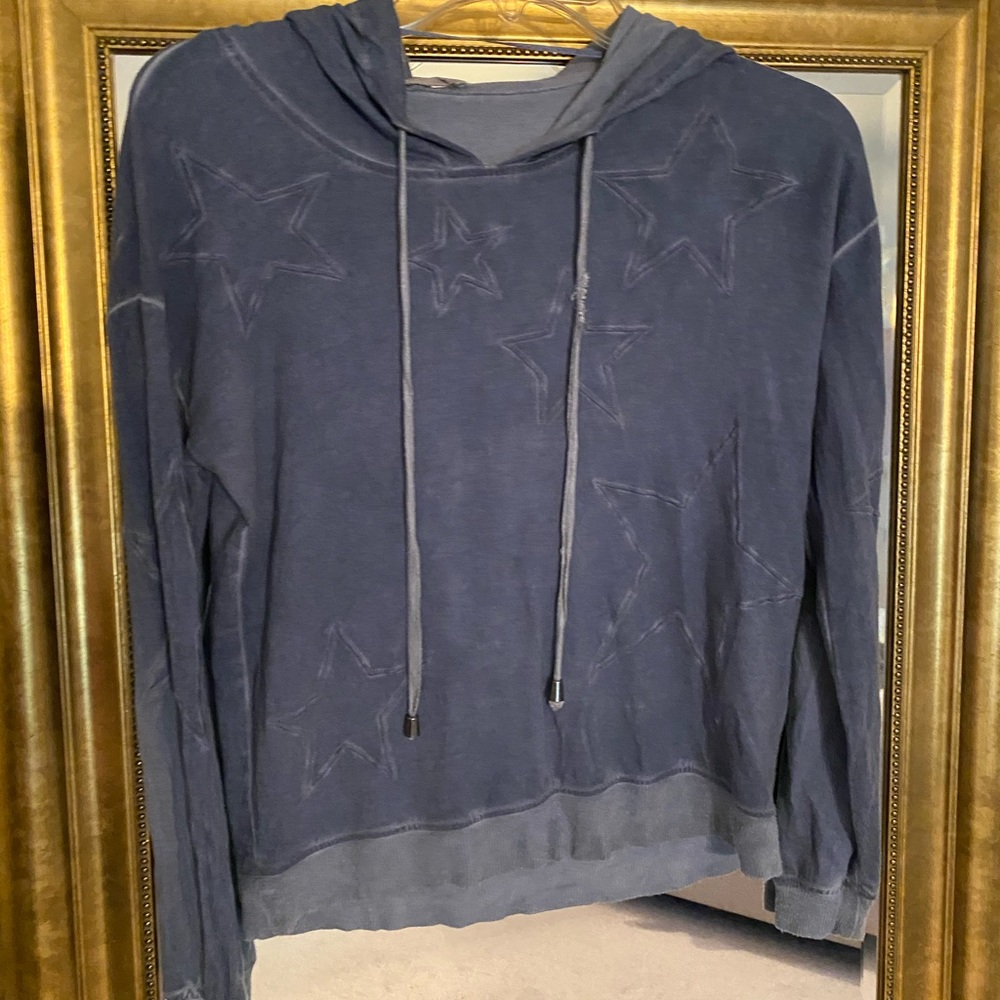 Thin hoodie